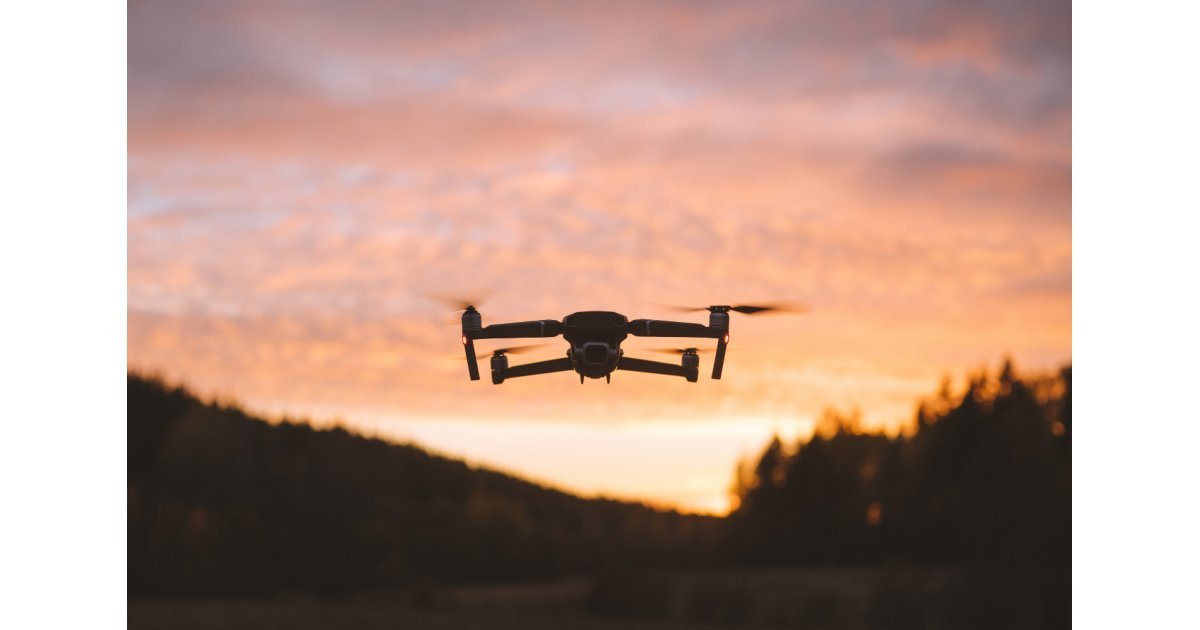 Capa do post O que mudou nas regras para uso de drones e o que isso significa para empresas